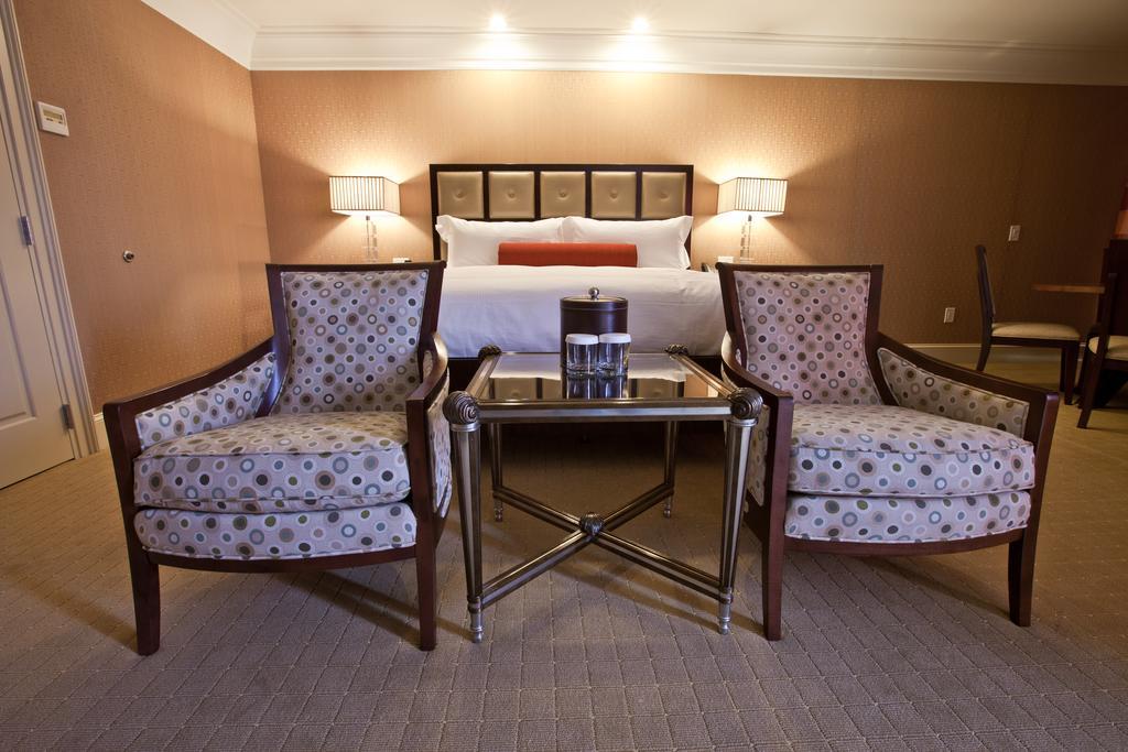 צ'רלסטון Town & Country Inn And Suites מראה חיצוני תמונה