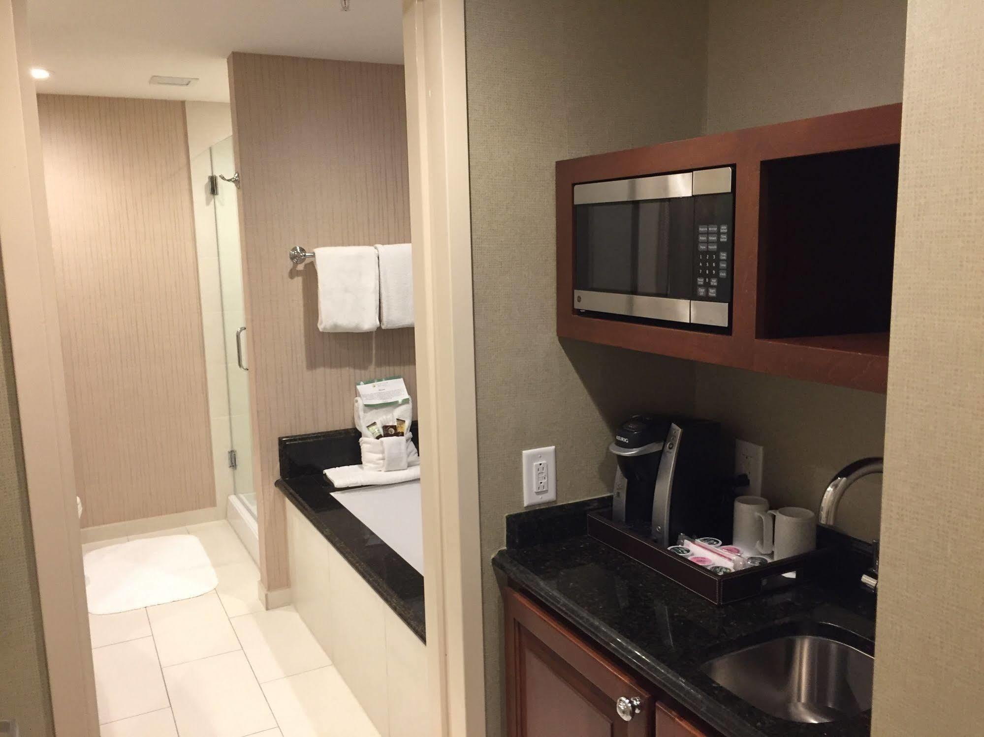 צ'רלסטון Town & Country Inn And Suites מראה חיצוני תמונה